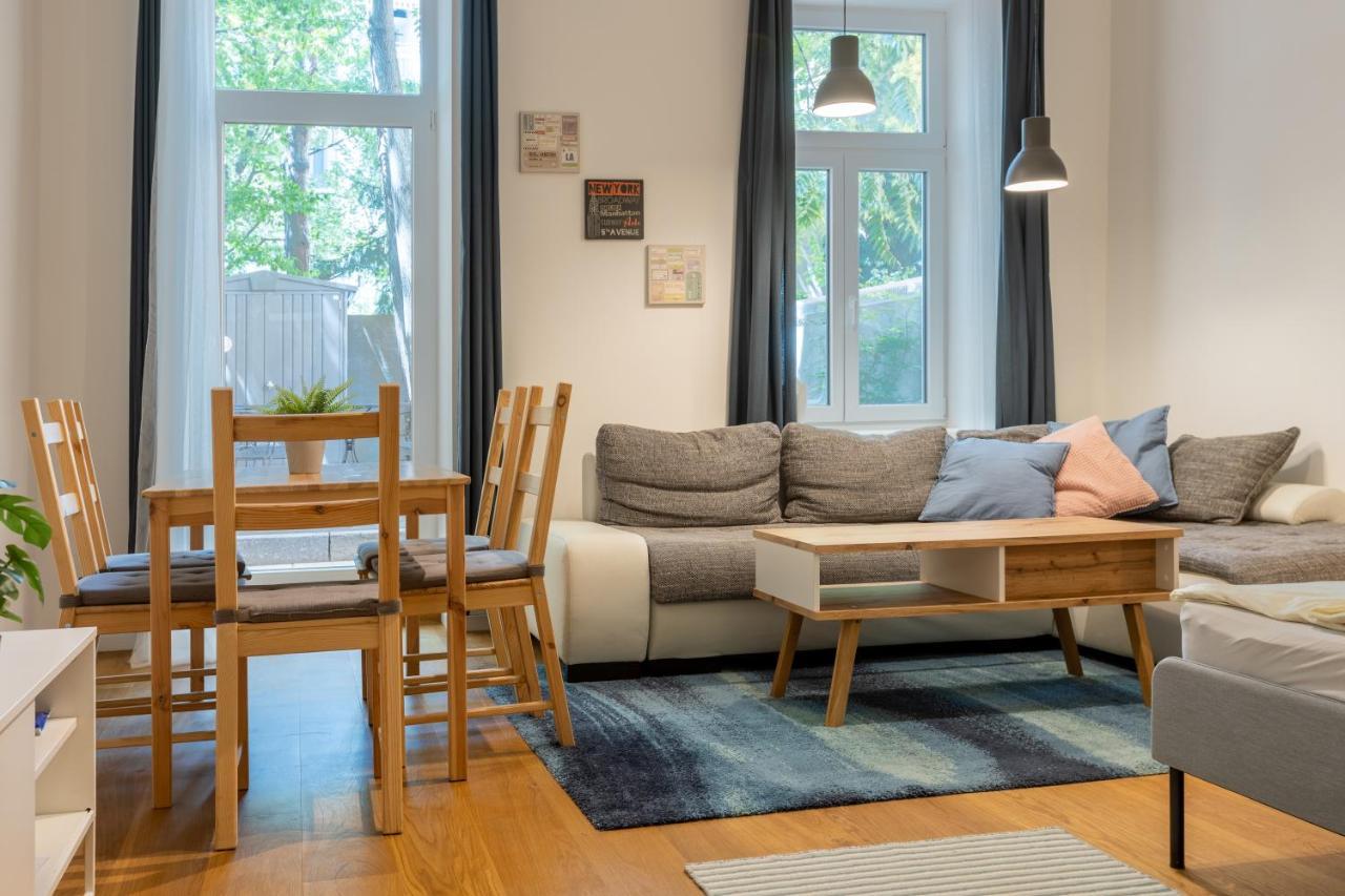 Cozy Apartment, 2 Private Terraces, 8 Min To City Center Vienna Exterior photo