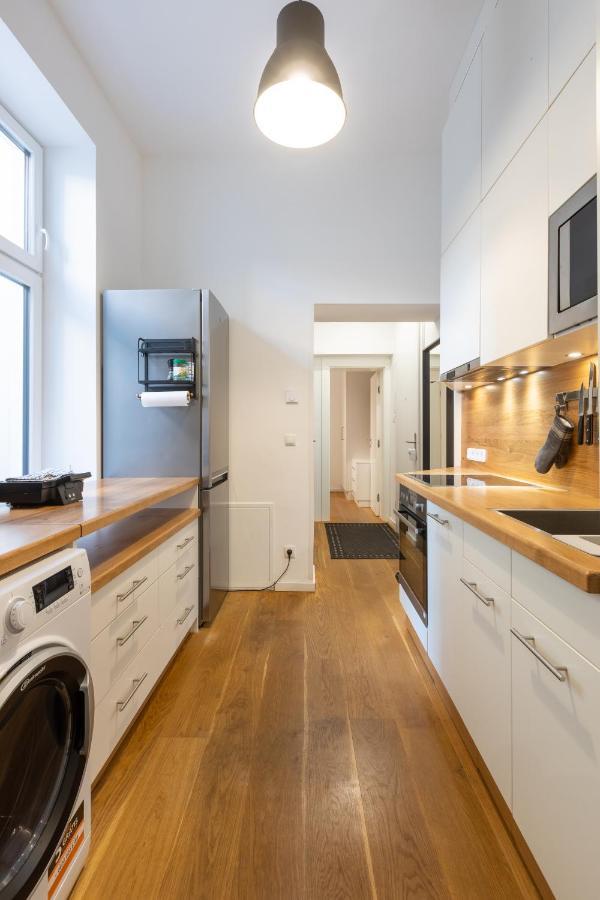 Cozy Apartment, 2 Private Terraces, 8 Min To City Center Vienna Exterior photo