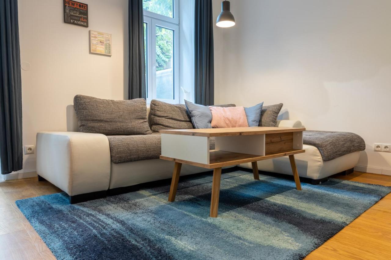Cozy Apartment, 2 Private Terraces, 8 Min To City Center Vienna Exterior photo